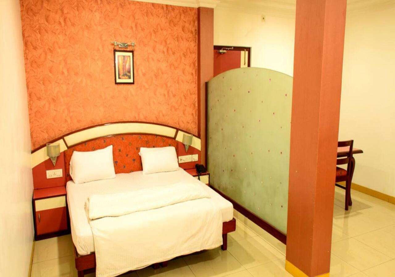 บลู ไดมอนด์ เดอะ โฮเต็ล Hotel Korba ภายนอก รูปภาพ