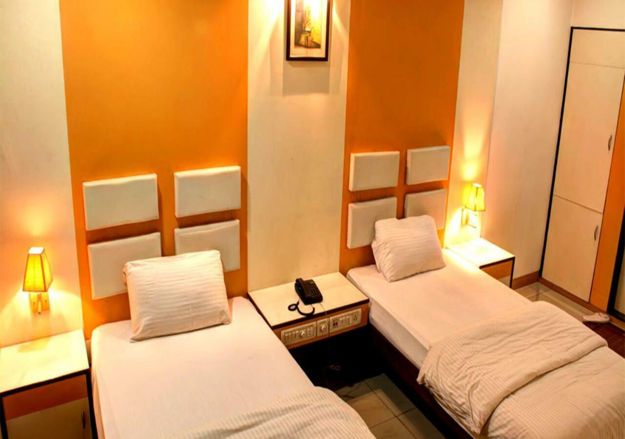 บลู ไดมอนด์ เดอะ โฮเต็ล Hotel Korba ภายนอก รูปภาพ